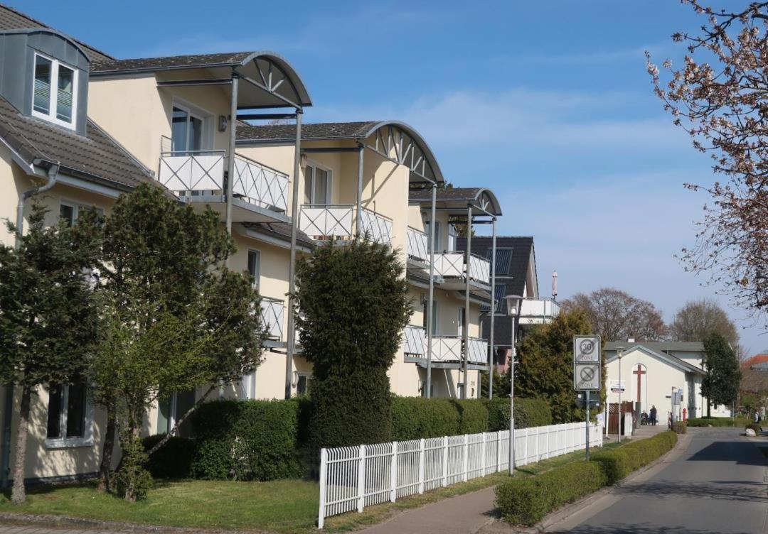 Wohnung 9 Meer-Ruhe Im Haus Stranddistel Komfortable Ferienwohnung Im 1 Og Fuer 4 Personen In Zingst Buitenkant foto