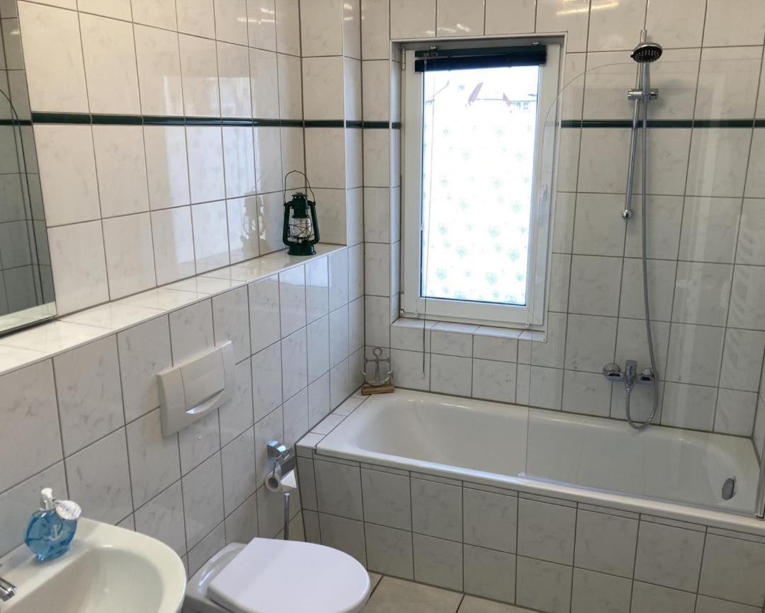 Wohnung 9 Meer-Ruhe Im Haus Stranddistel Komfortable Ferienwohnung Im 1 Og Fuer 4 Personen In Zingst Buitenkant foto