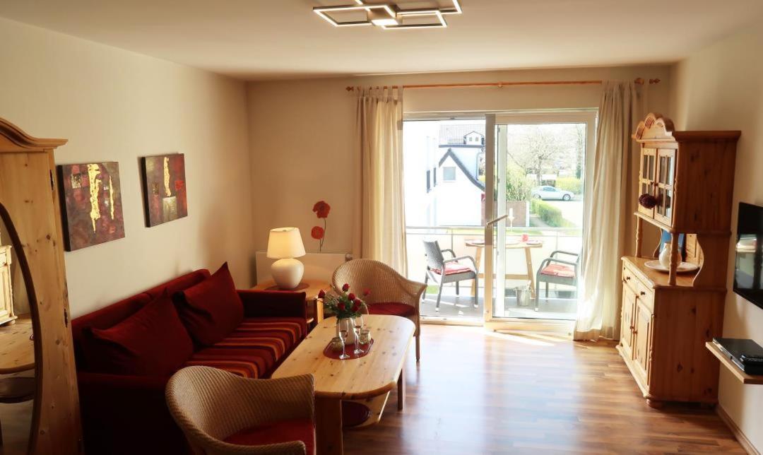 Wohnung 9 Meer-Ruhe Im Haus Stranddistel Komfortable Ferienwohnung Im 1 Og Fuer 4 Personen In Zingst Buitenkant foto