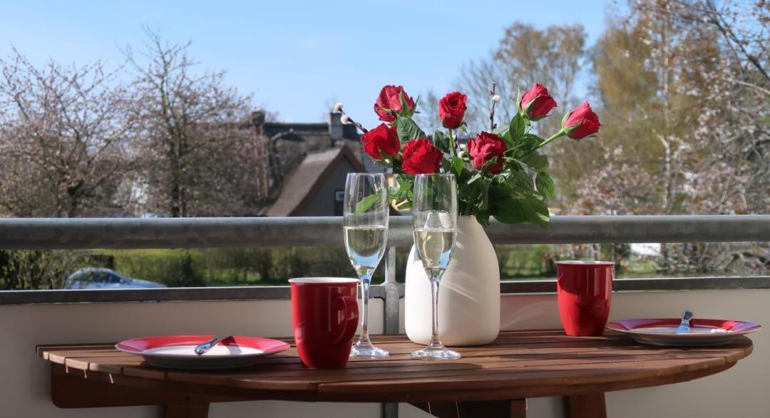 Wohnung 9 Meer-Ruhe Im Haus Stranddistel Komfortable Ferienwohnung Im 1 Og Fuer 4 Personen In Zingst Buitenkant foto